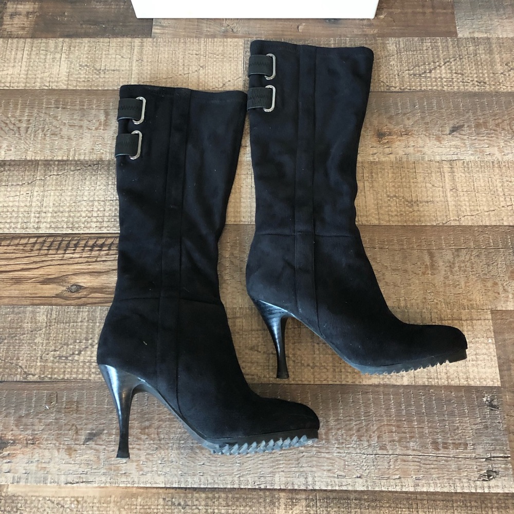 BCBG boots